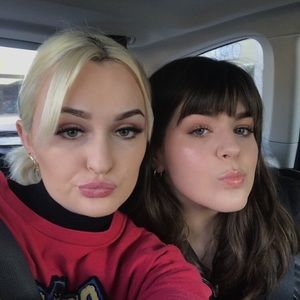 Meet your Posher, Chrissy